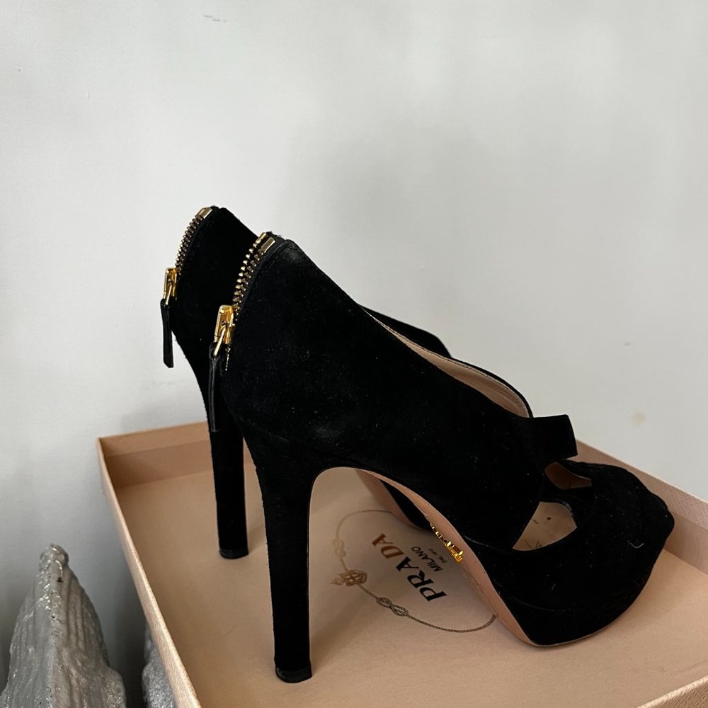 Prada Black Suede Iris Crisscross Peep Toe Pump WITH BOX and dust bag 7.5 - Picture 7 of 10